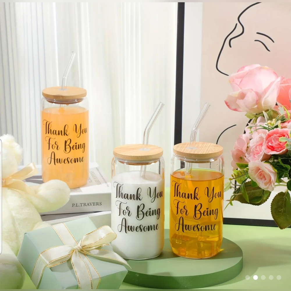Elegant 16oz 'Thank You For Being Awesome' Glass Tumbler with Bamboo Lid - Picture 5 of 6